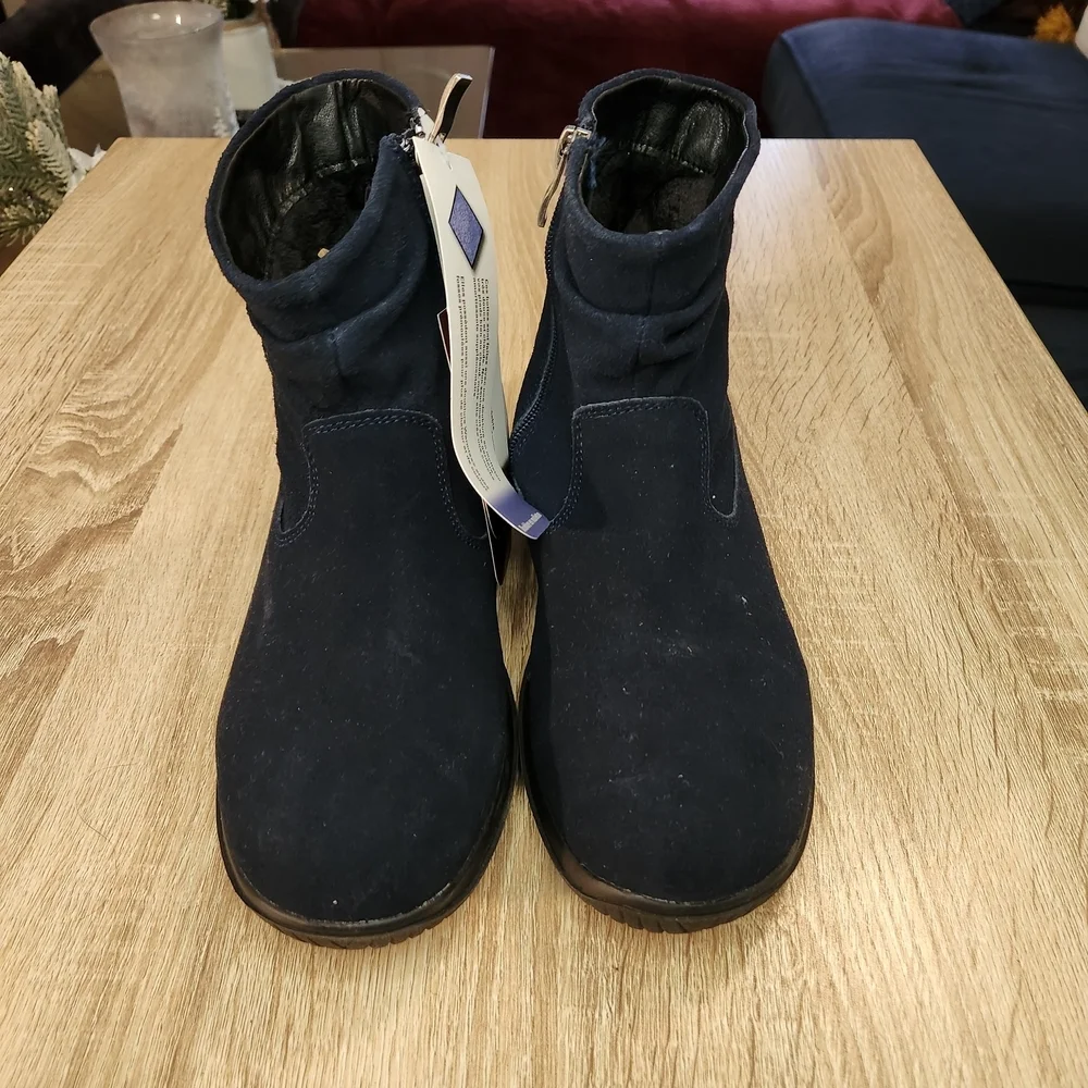 Wanderlust brand waterproof ankle boots.